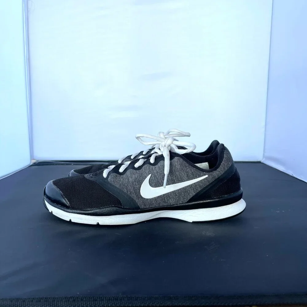 Nike Women's‎ Training Shoe